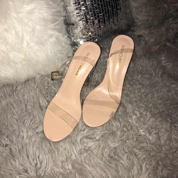 FashionNova Beautiful Heels - Picture 1 of 3